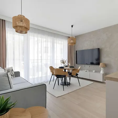 Jasny Milano 12 Z Balkonem I Parkingiem By Renters Appartement