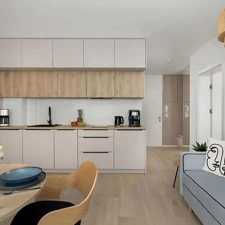 Appartement Jasny Milano 12 Z Balkonem I Parkingiem By Renters