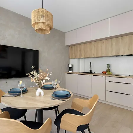 Appartement Jasny Milano 12 Z Balkonem I Parkingiem By Renters Międzywodzie