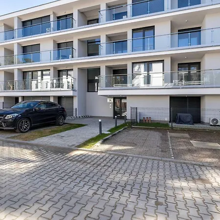 Jasny Milano 12 Z Balkonem I Parkingiem By Renters Appartement